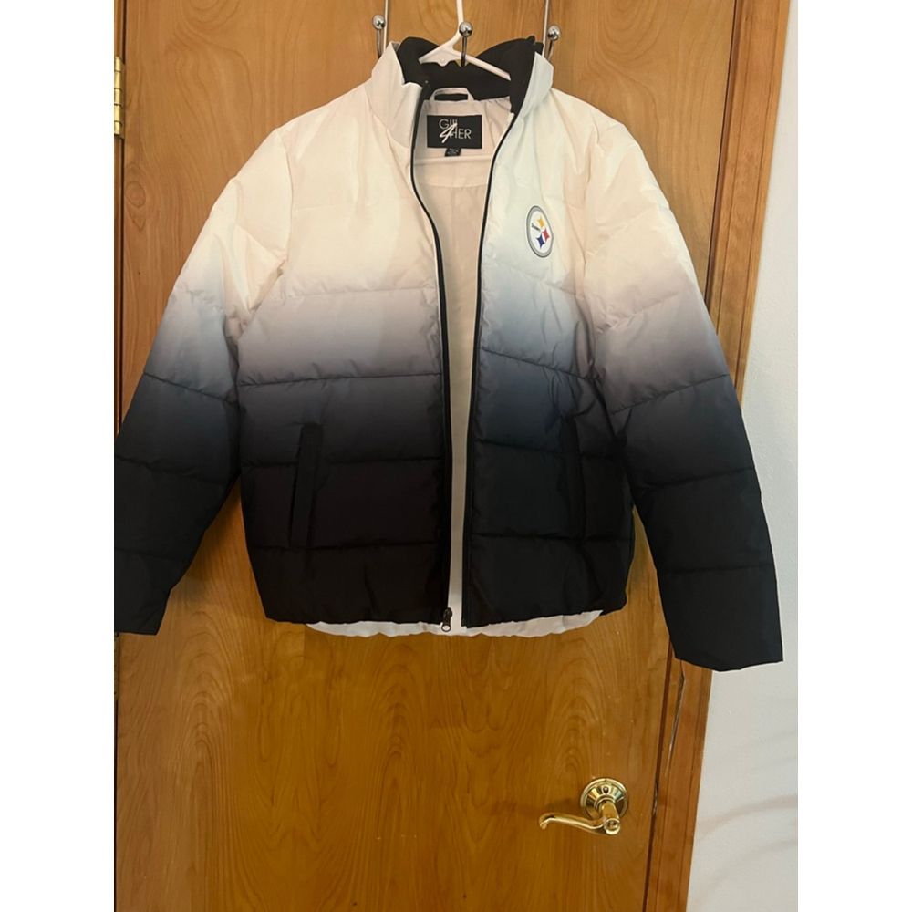 NWT NFL Steelers Puffer Jacket Women’s Size S Black & White Ombre - Picture 6 of 15